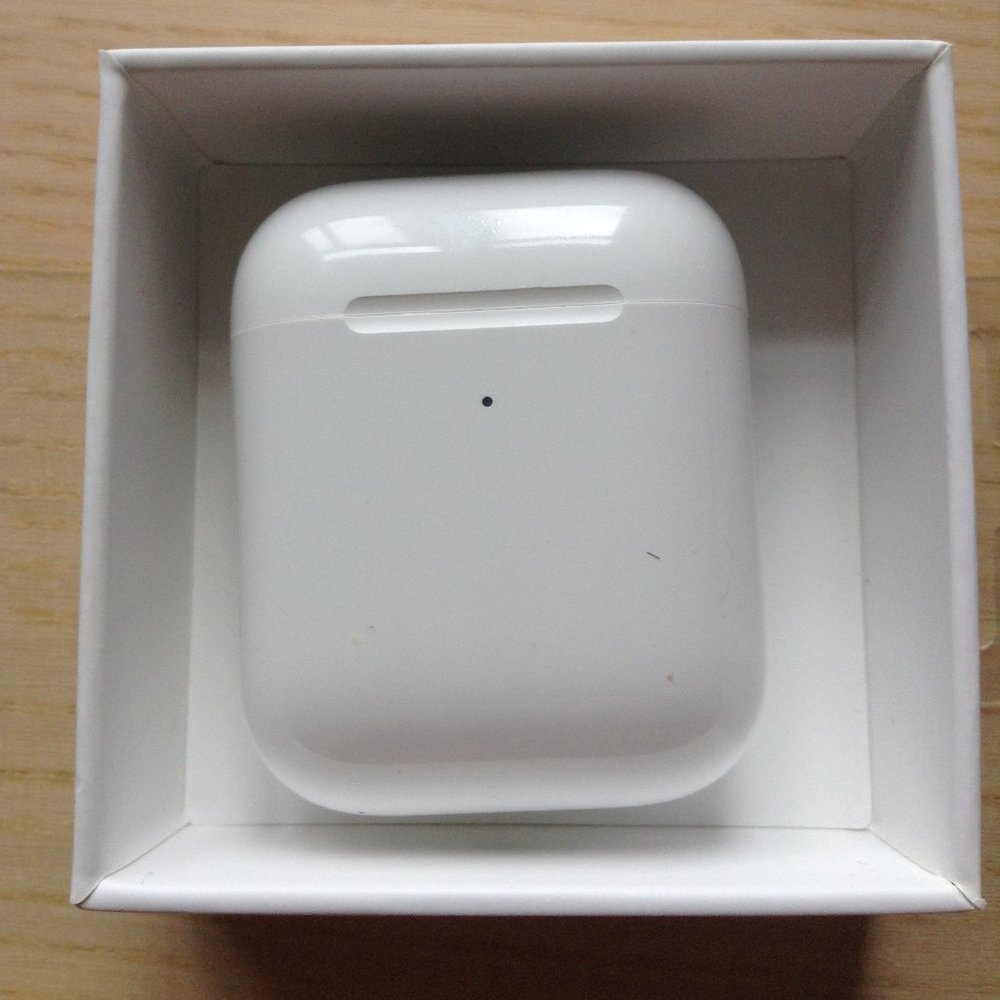 Airpods charger